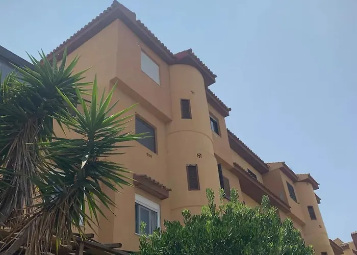 Under The Palm Trees 公寓 *