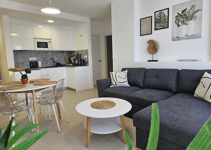 Under The Palm Trees *